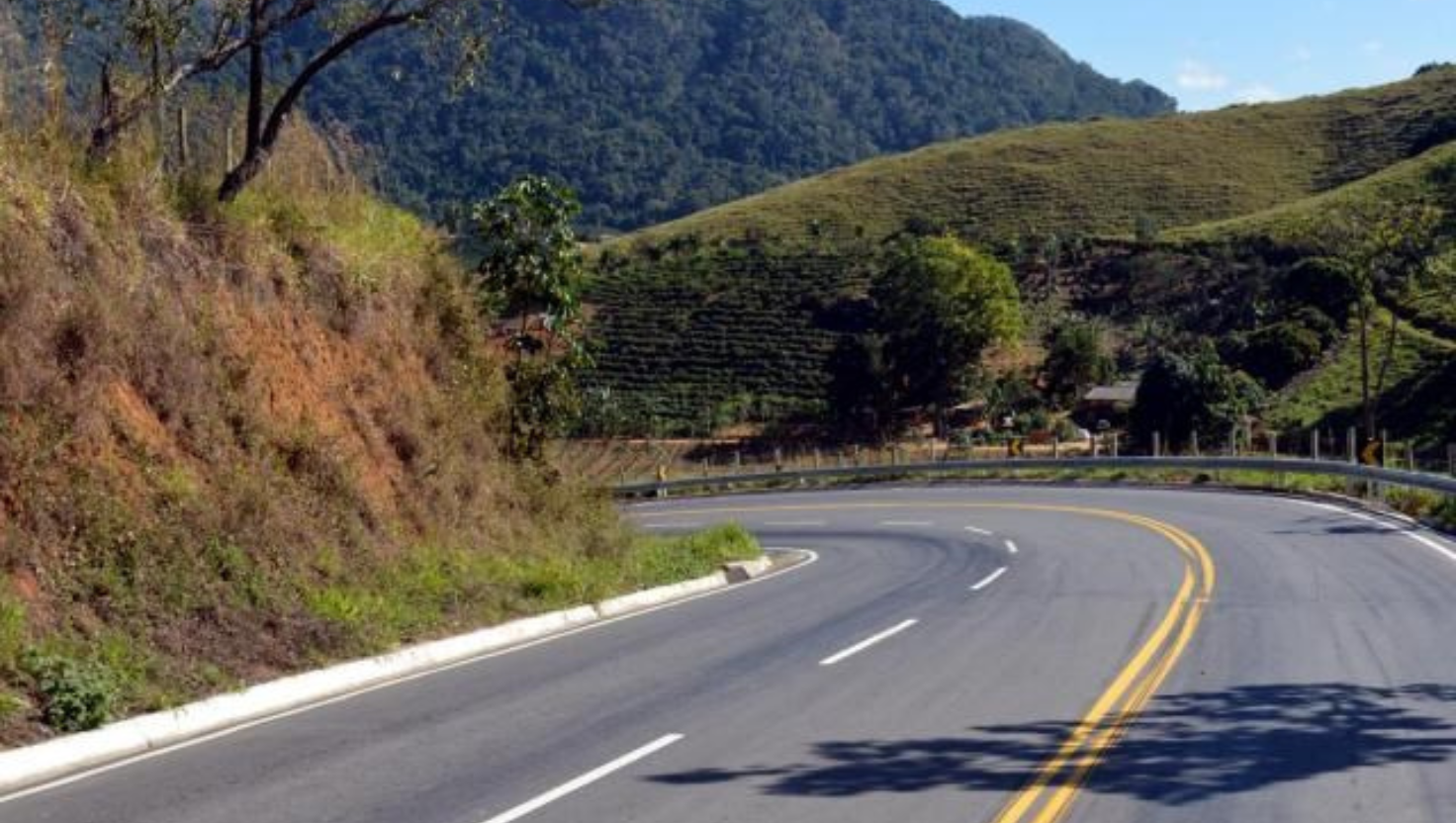 "Obras de melhoria na rodovia do Espírito Santo estão aumentando a segurança e a resiliência da infraestrutura. "