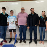 Estudantes coletam preços agrícolas em Santa Maria de Jetibá em parceria com o Incaper